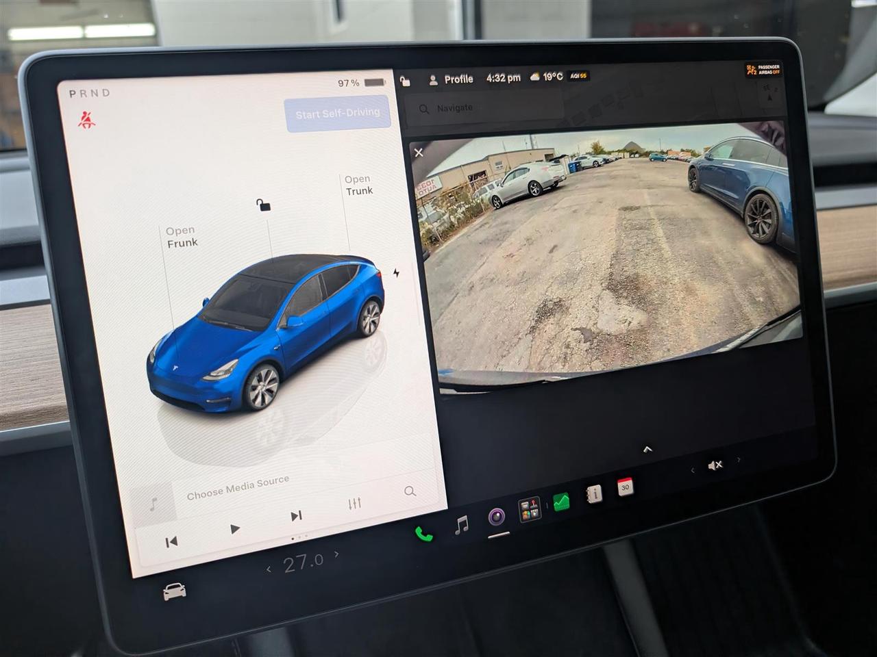 2023 Tesla Model Y LONG RANGE AWD - DUAL MOTOR Photo
