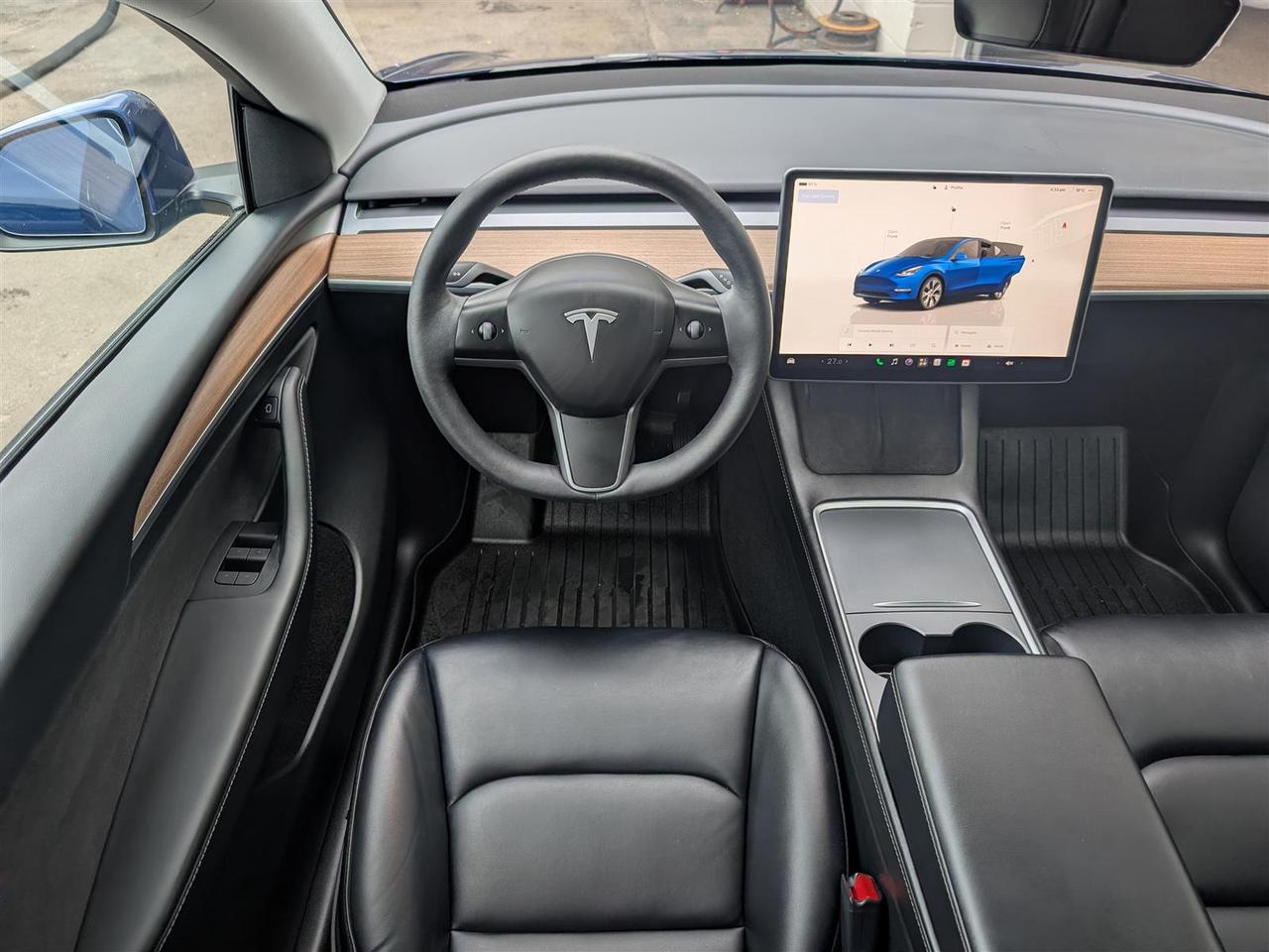 2023 Tesla Model Y LONG RANGE AWD - DUAL MOTOR Photo