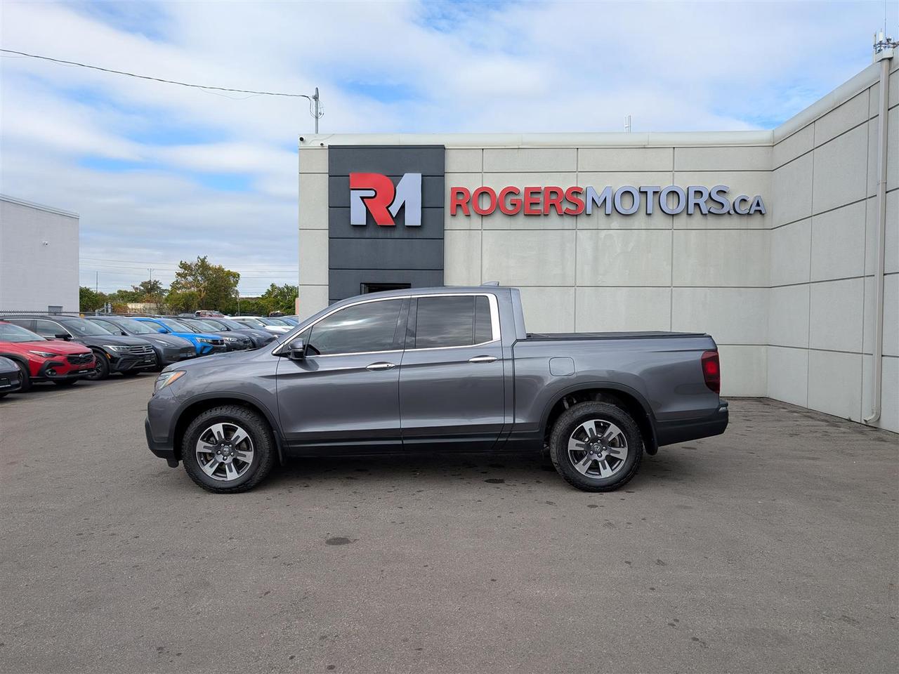 2019 Honda Ridgeline TOURING AWD - SUNROOF - NAVI - LEATHER - TECH FEATS Photo5