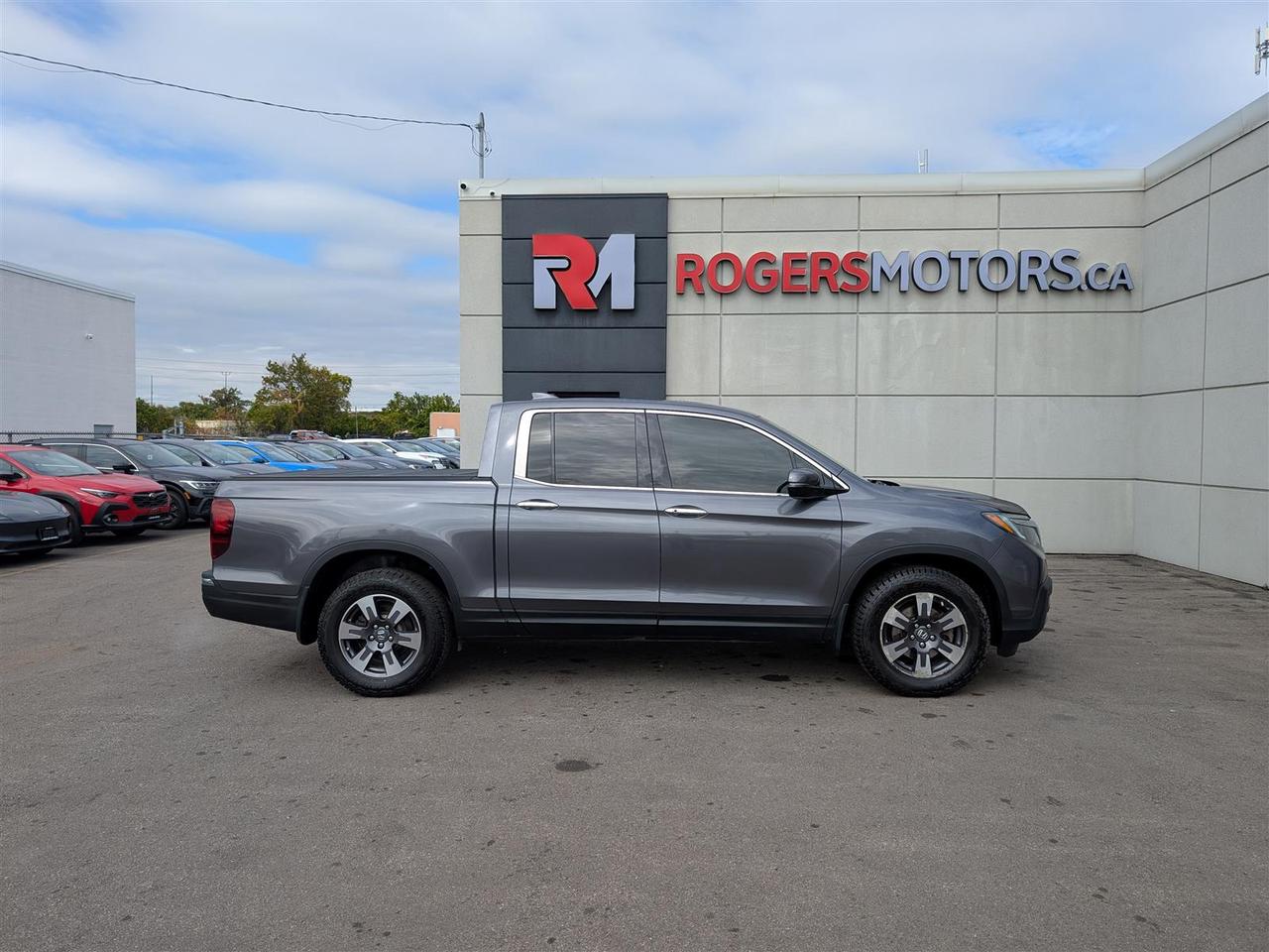 2019 Honda Ridgeline TOURING AWD - SUNROOF - NAVI - LEATHER - TECH FEATS Photo