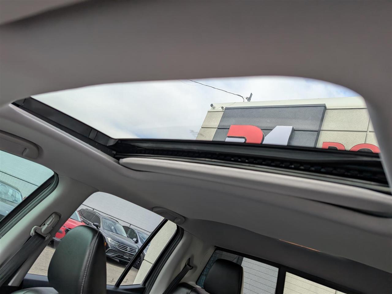 2019 Honda Ridgeline TOURING AWD - SUNROOF - NAVI - LEATHER - TECH FEATS Photo