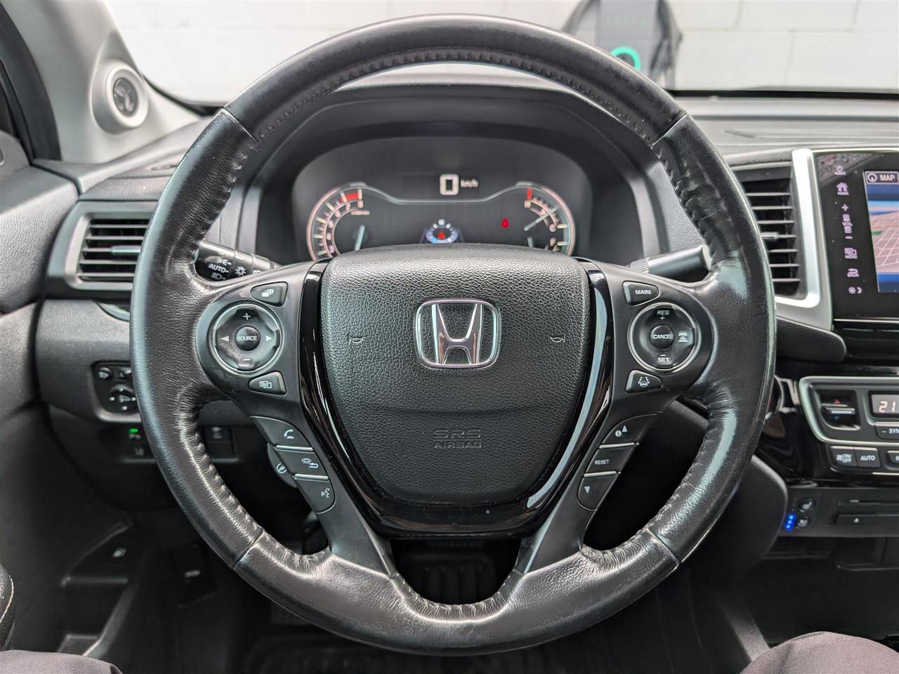 2019 Honda Ridgeline TOURING AWD - SUNROOF - NAVI - LEATHER - TECH FEATS Photo