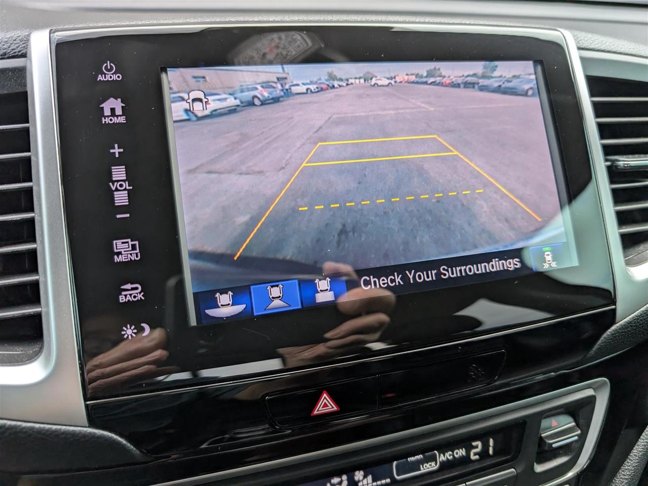 2019 Honda Ridgeline TOURING AWD - SUNROOF - NAVI - LEATHER - TECH FEATS Photo