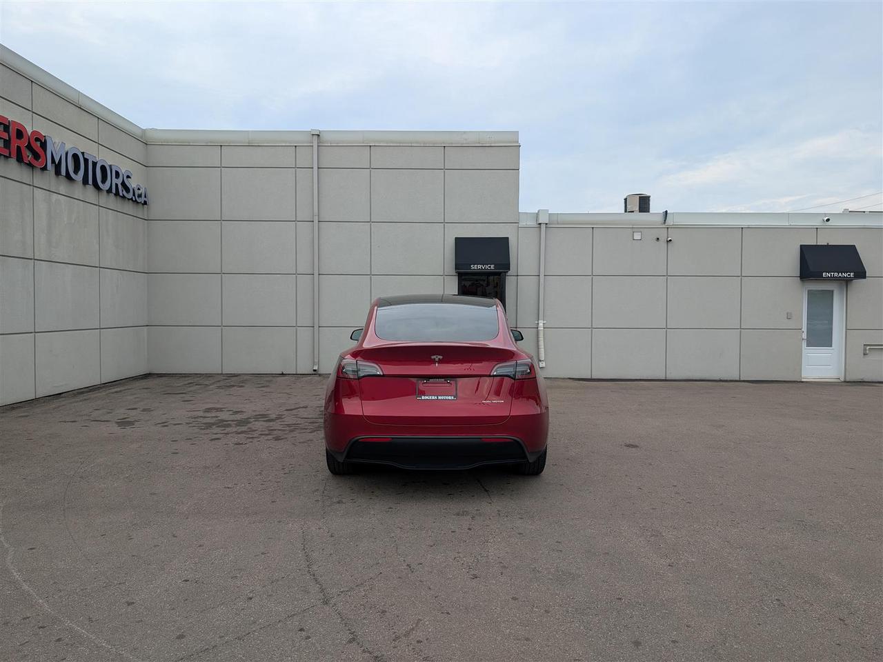 2025 Tesla Model Y LONG RANGE AWD - COMPUTER 4 - DUAL MOTOR Photo
