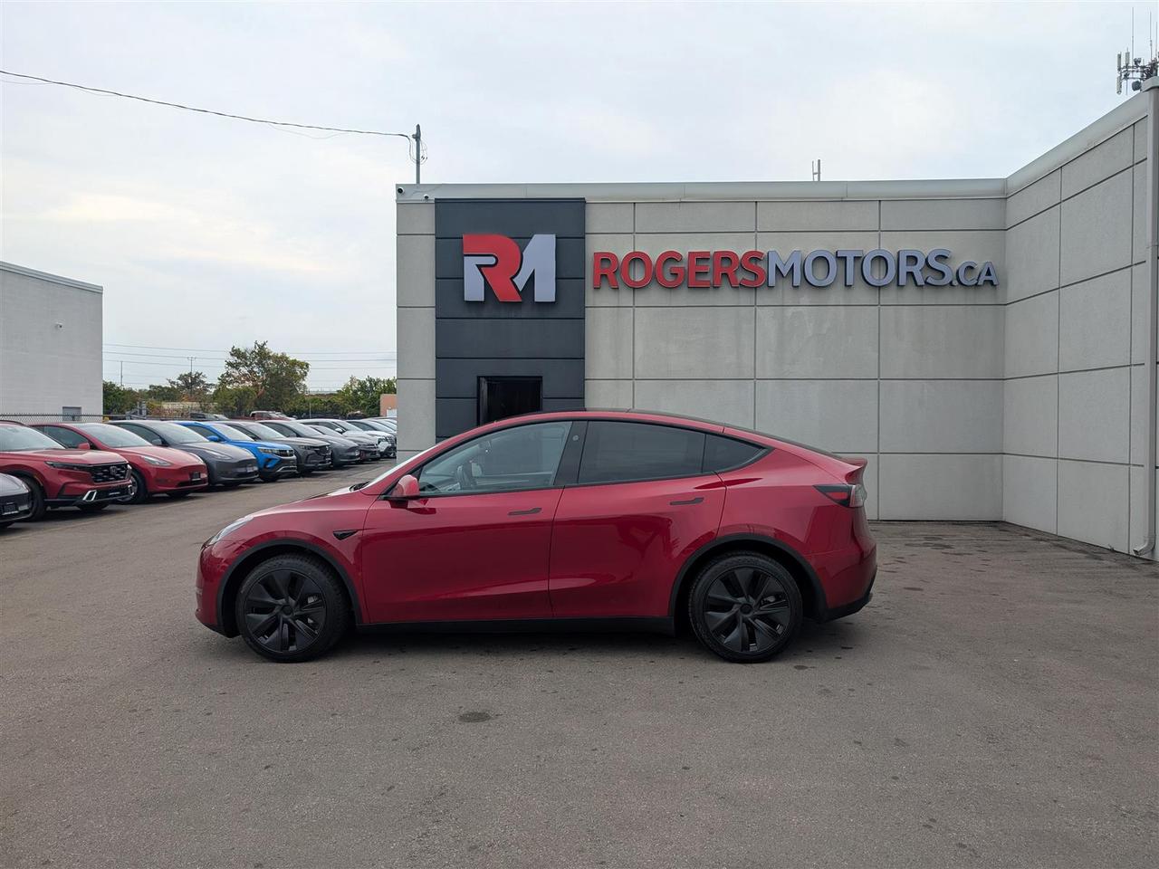 2025 Tesla Model Y LONG RANGE AWD - COMPUTER 4 - DUAL MOTOR Photo5