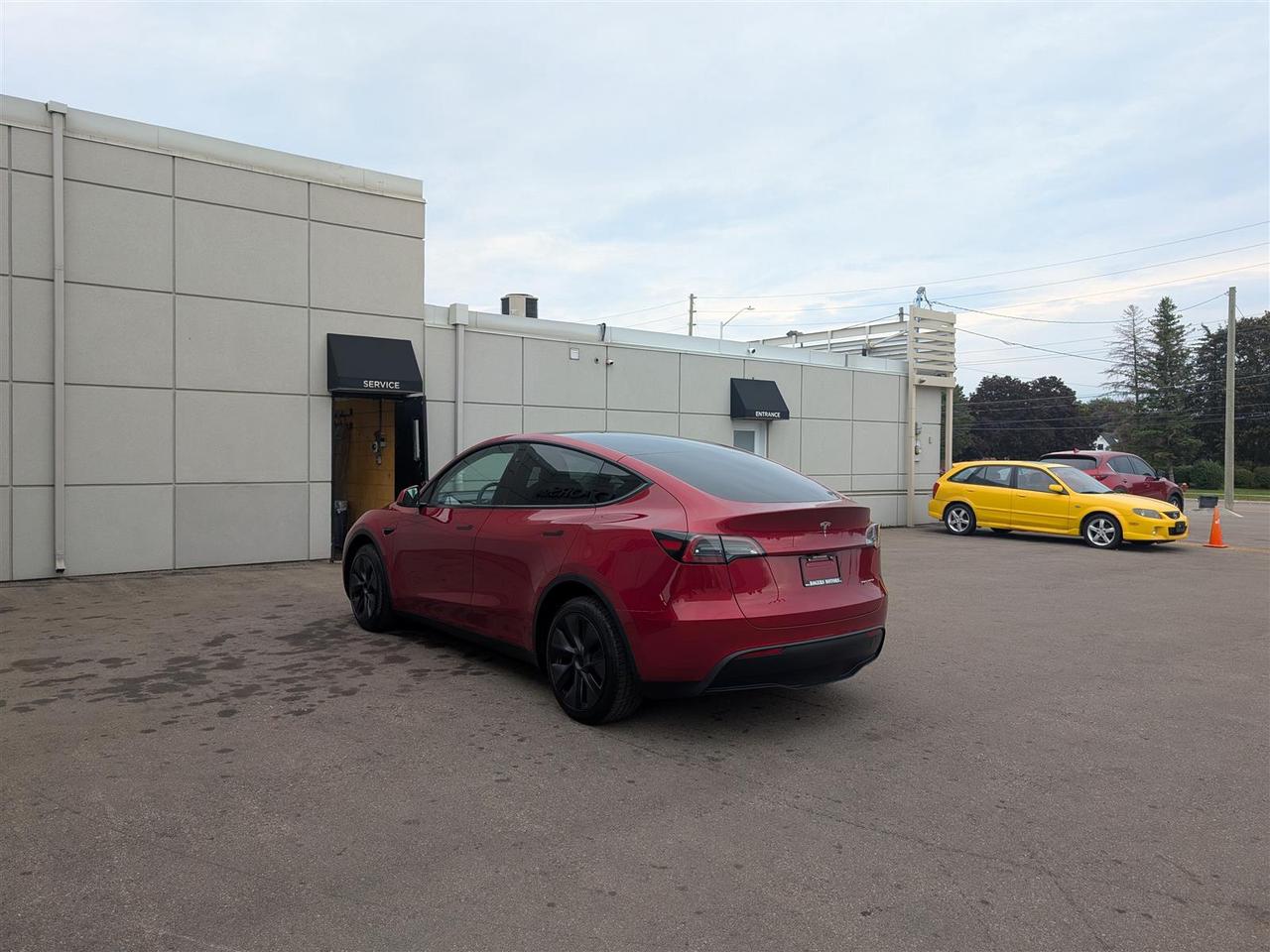 2025 Tesla Model Y LONG RANGE AWD - COMPUTER 4 - DUAL MOTOR Photo