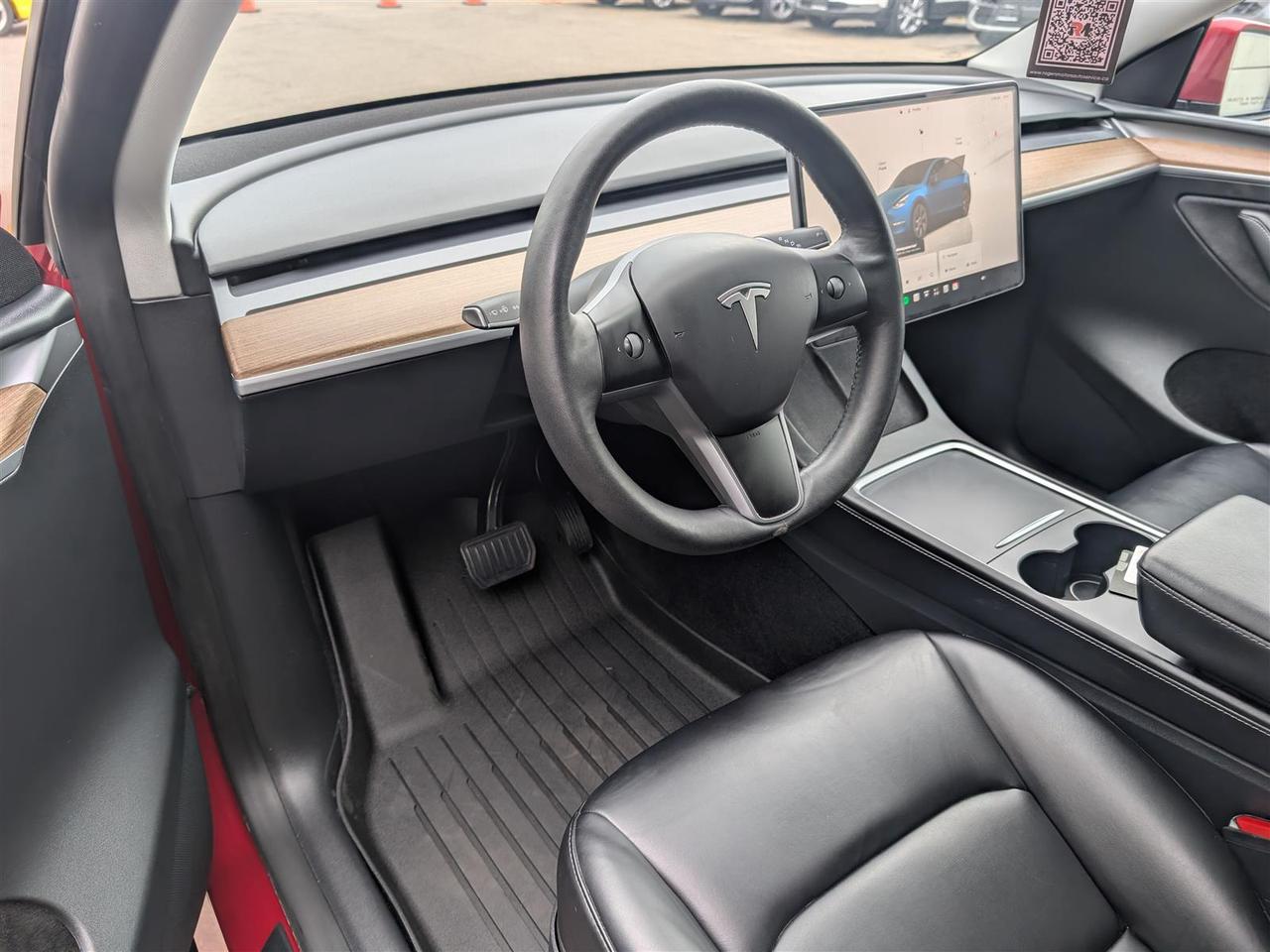 2025 Tesla Model Y LONG RANGE AWD - COMPUTER 4 - DUAL MOTOR Photo
