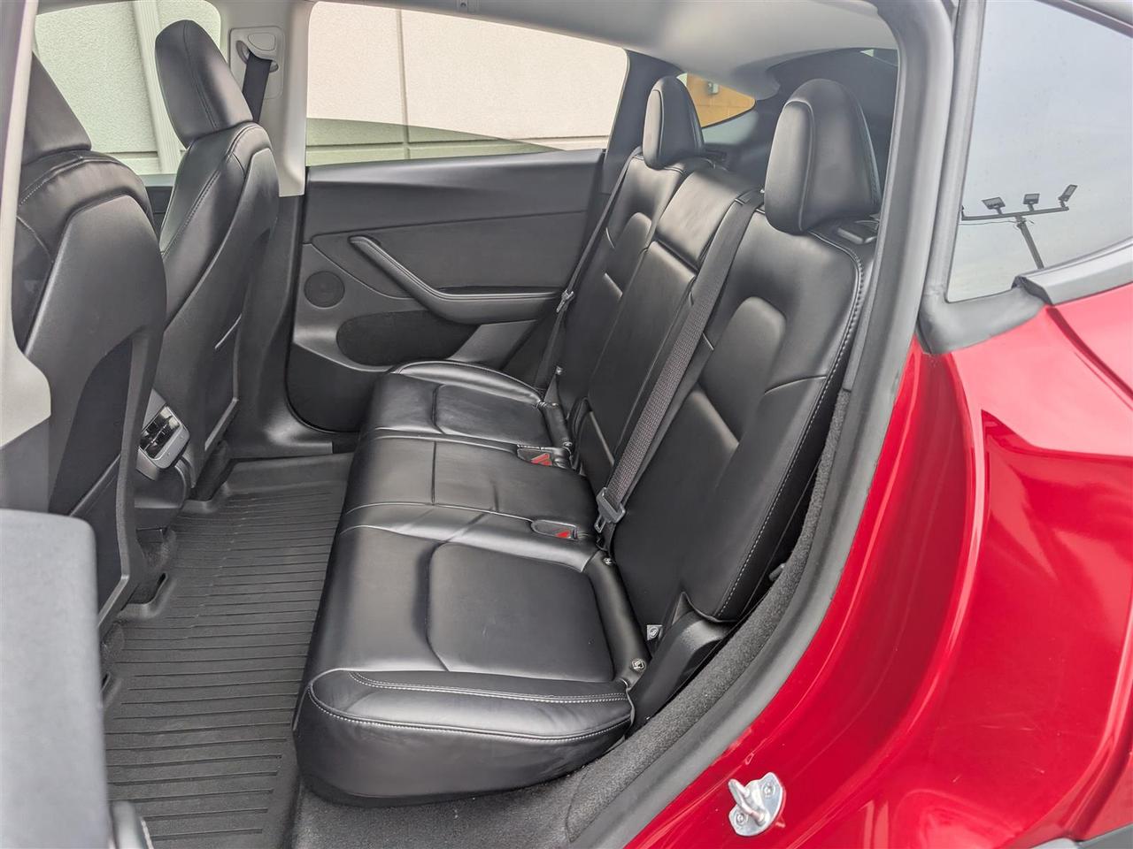 2025 Tesla Model Y LONG RANGE AWD - COMPUTER 4 - DUAL MOTOR Photo
