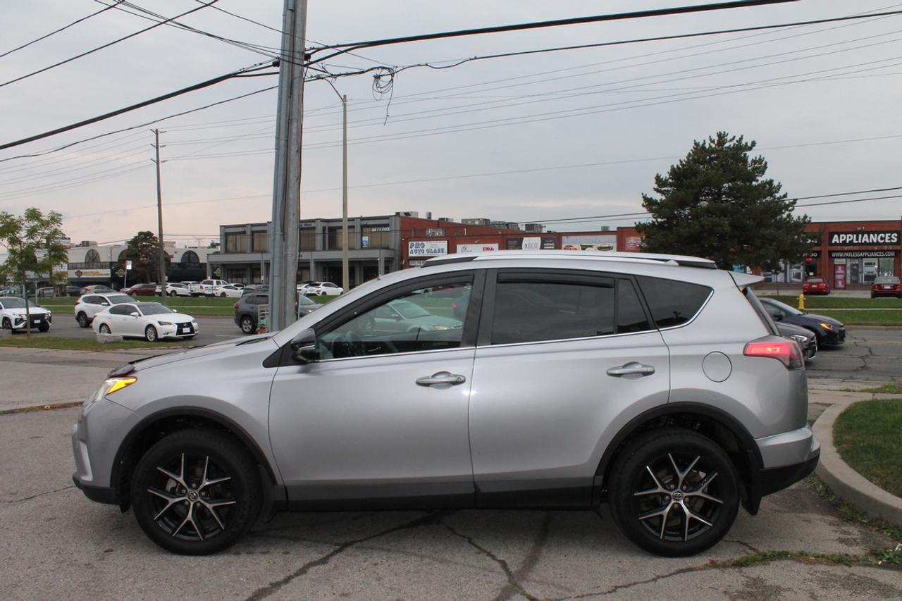 2016 Toyota RAV4 se Photo
