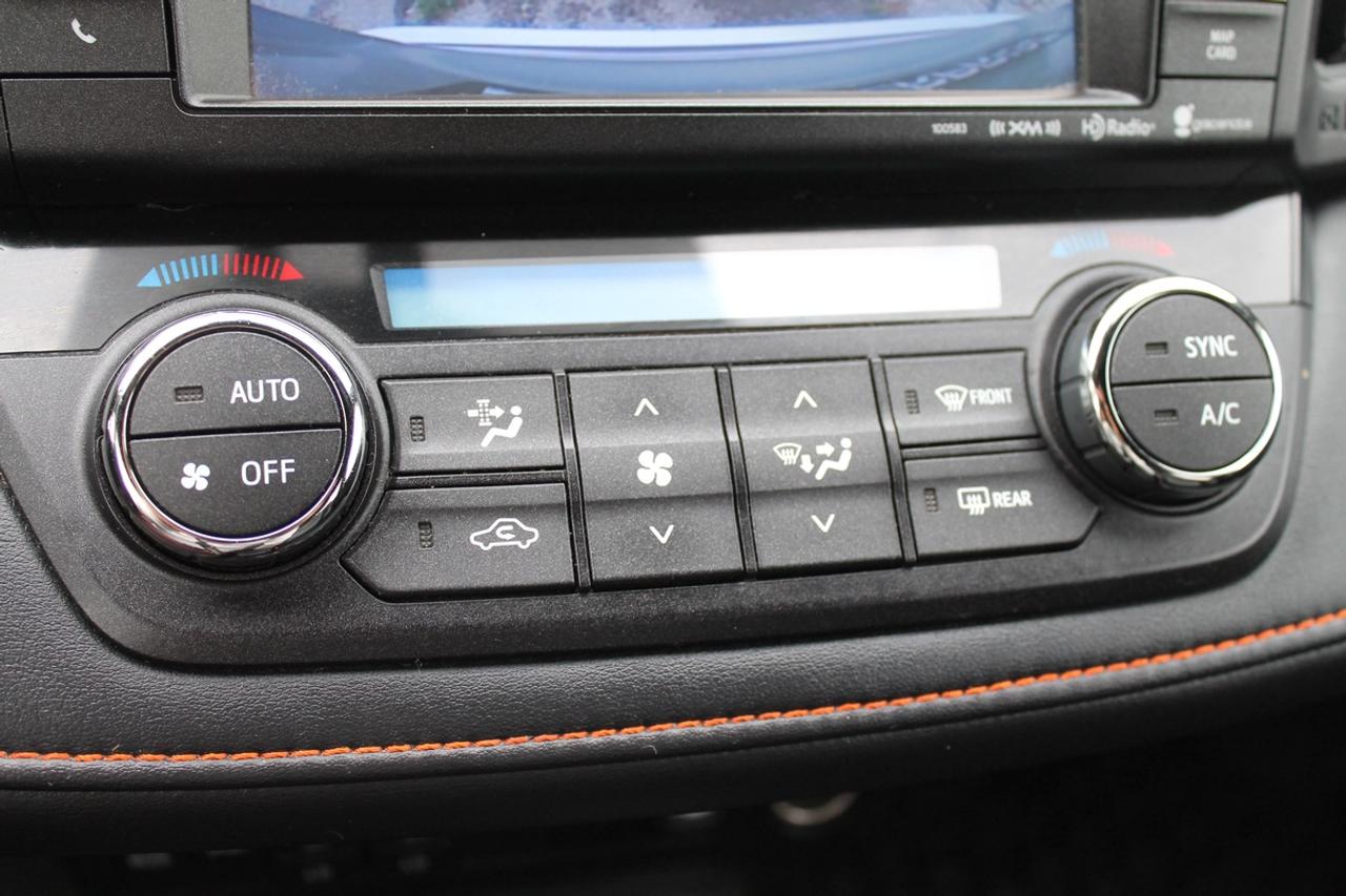 2016 Toyota RAV4 se Photo
