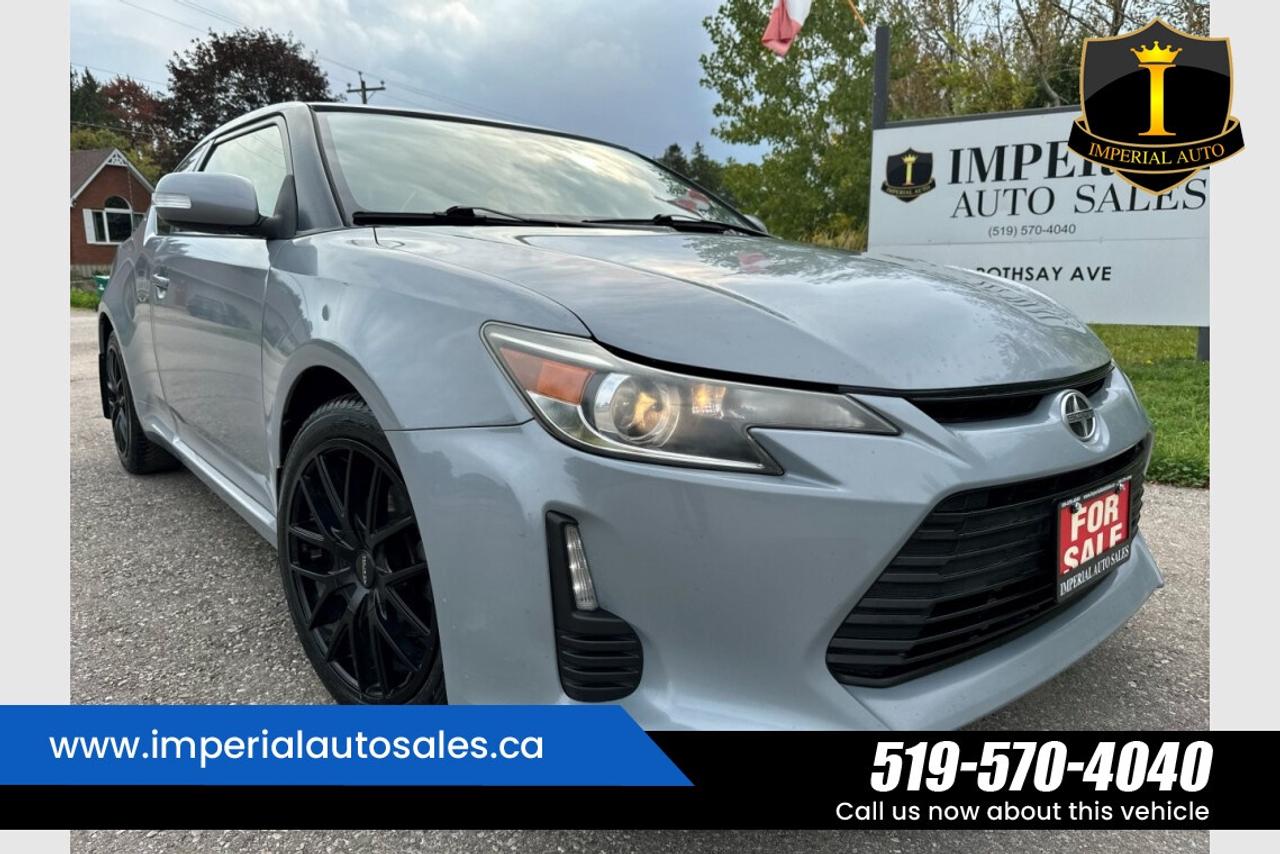 2016 Scion tC  Photo5