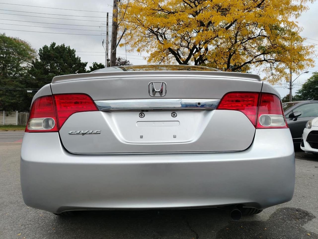 2010 Honda Civic DX Photo