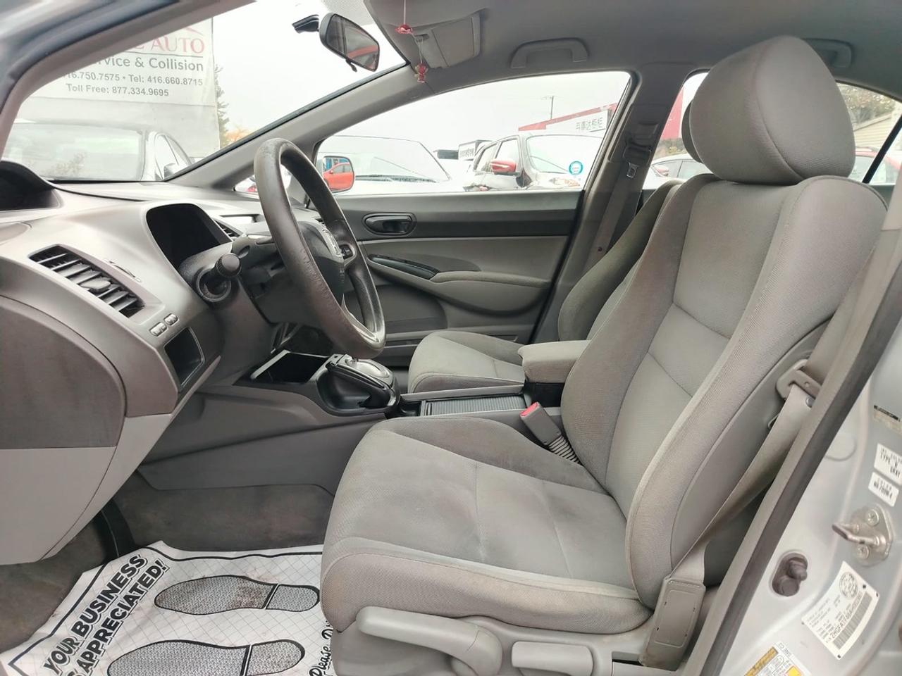 2010 Honda Civic DX Photo