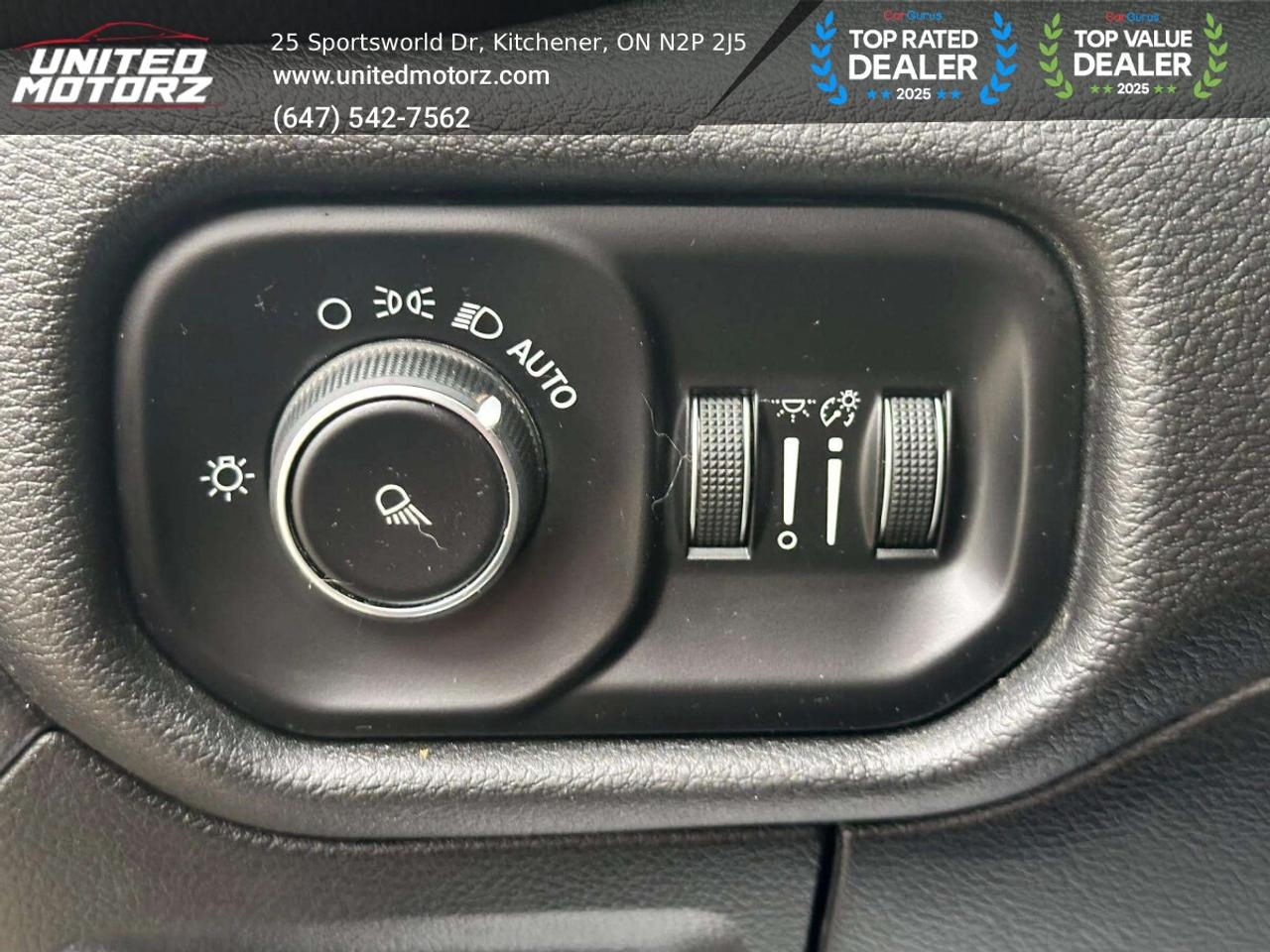 2019 RAM 1500 Tradesman 4WD CREW CAB 6'4"BOX HEMI 5.7L V8~SAFETY Photo