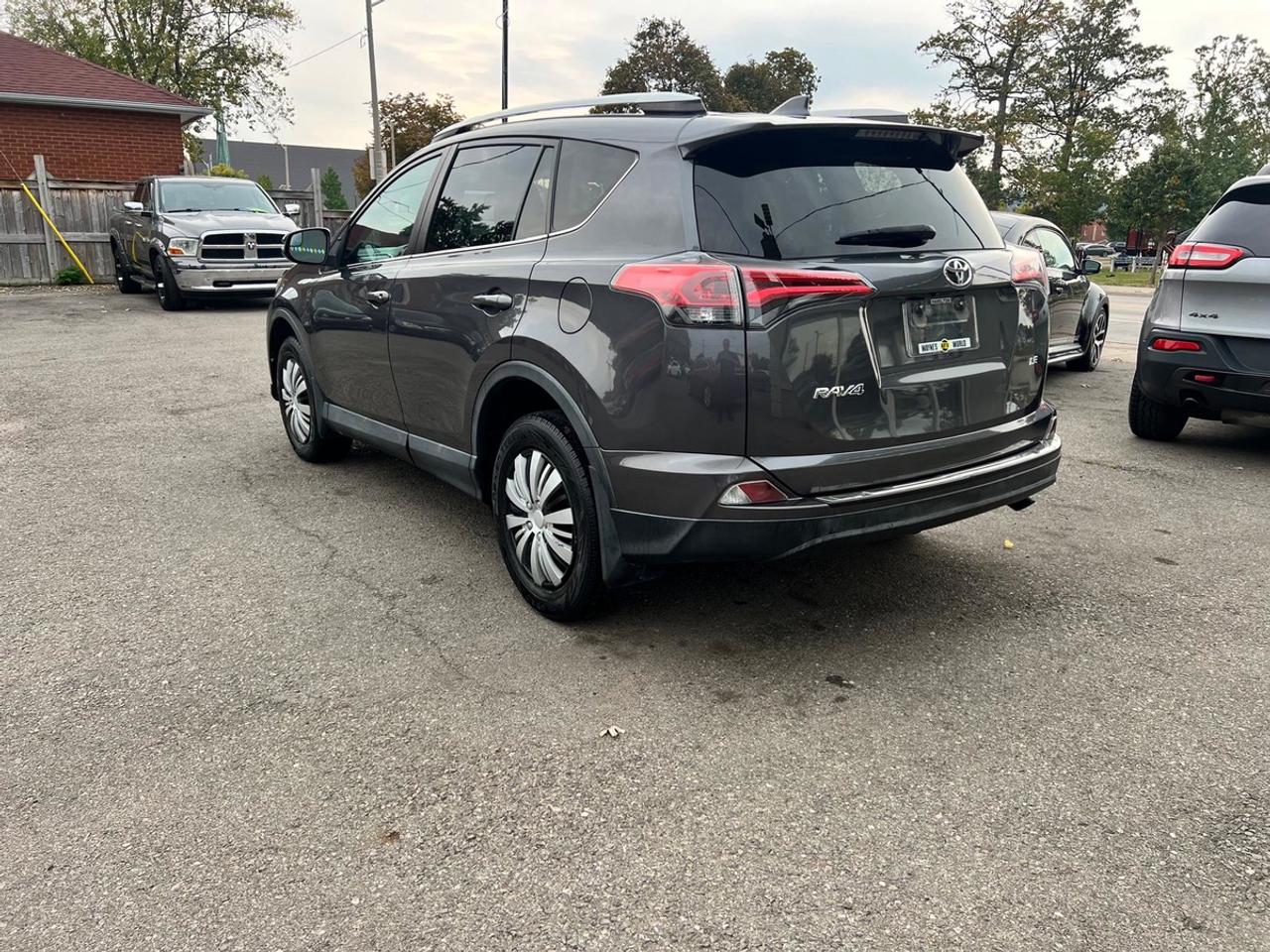 2016 Toyota RAV4 LE**REAR CAM*HEATED SEATS** Photo