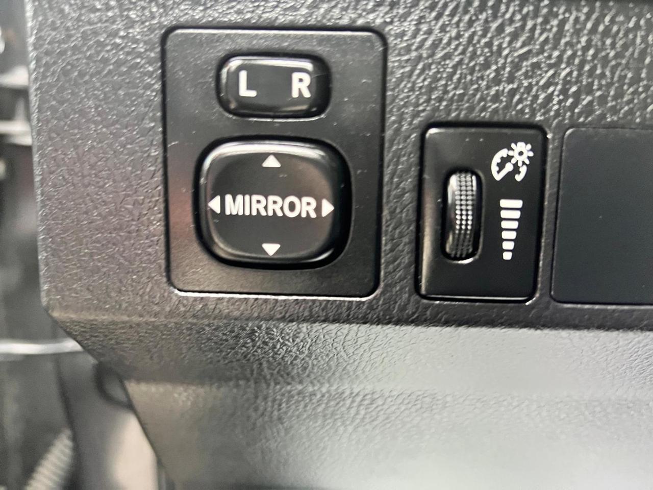 2016 Toyota RAV4 LE**REAR CAM*HEATED SEATS** Photo
