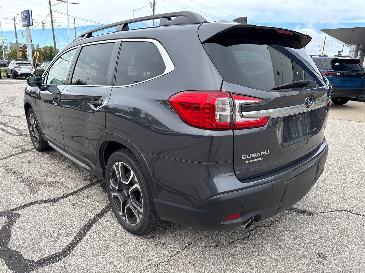 2023 Subaru ASCENT Limited NO ACCIDENTS!! ONE OWNER!!! LIMITED!! Photo