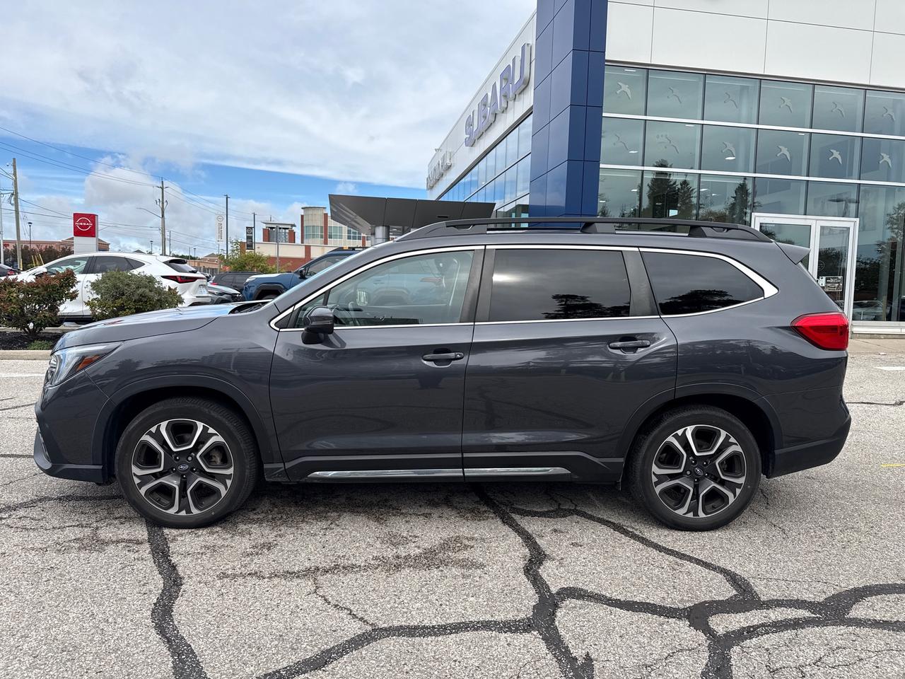 2023 Subaru ASCENT Limited NO ACCIDENTS!! ONE OWNER!!! LIMITED!! Photo5