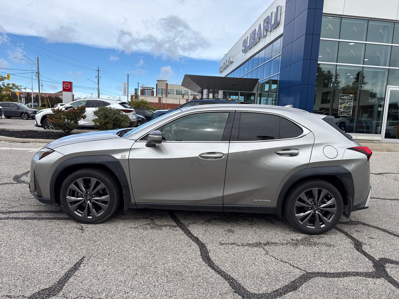 2020 Lexus UX 250H NO ACCIDENTS!! LOW KMS!! Photo