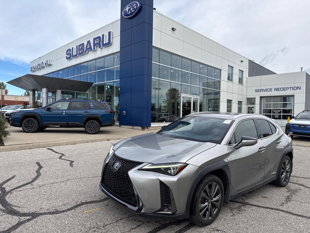 2020 Lexus UX 250H NO ACCIDENTS!! LOW KMS!! Photo