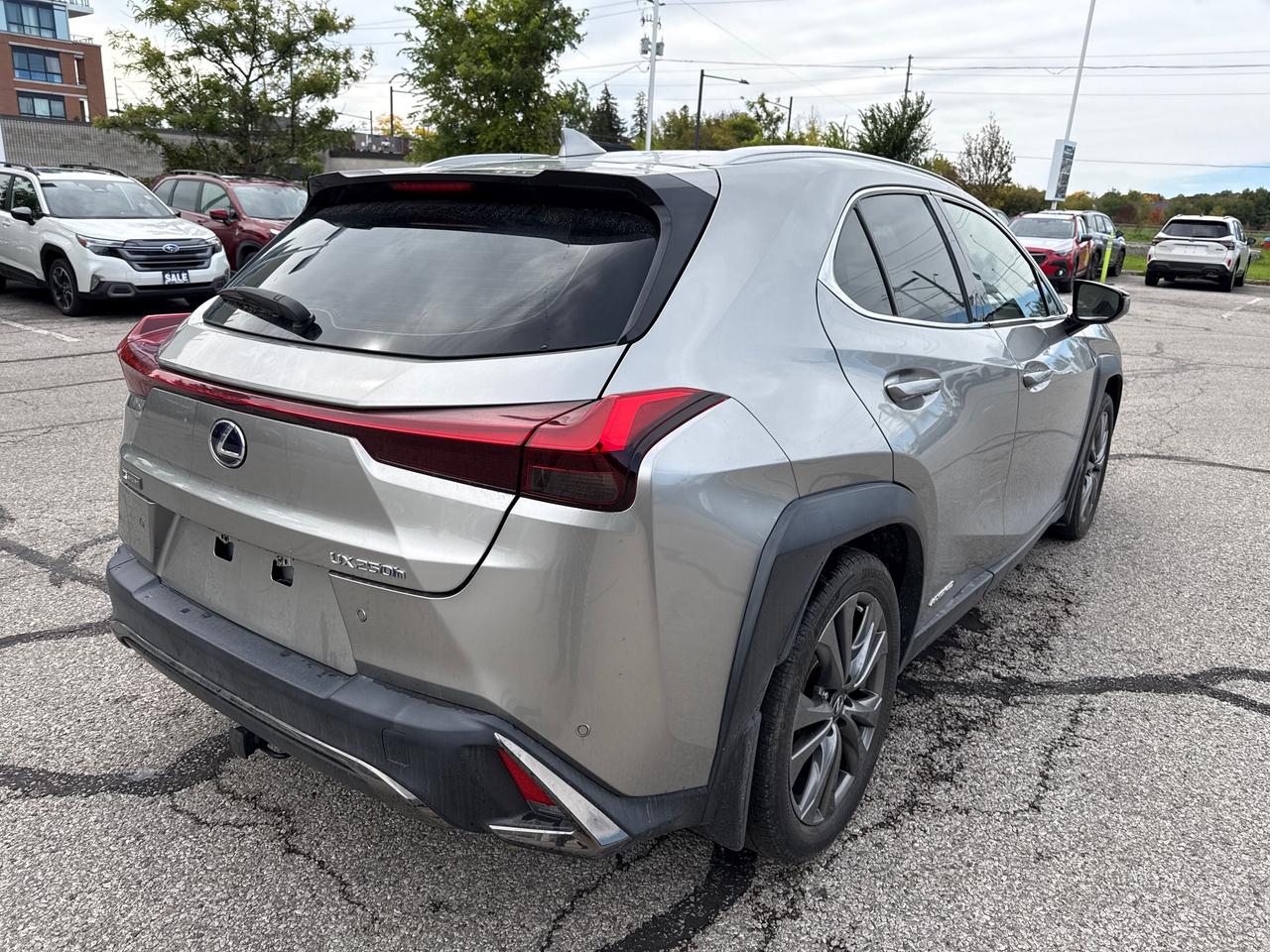 2020 Lexus UX 250H NO ACCIDENTS!! LOW KMS!! Photo4