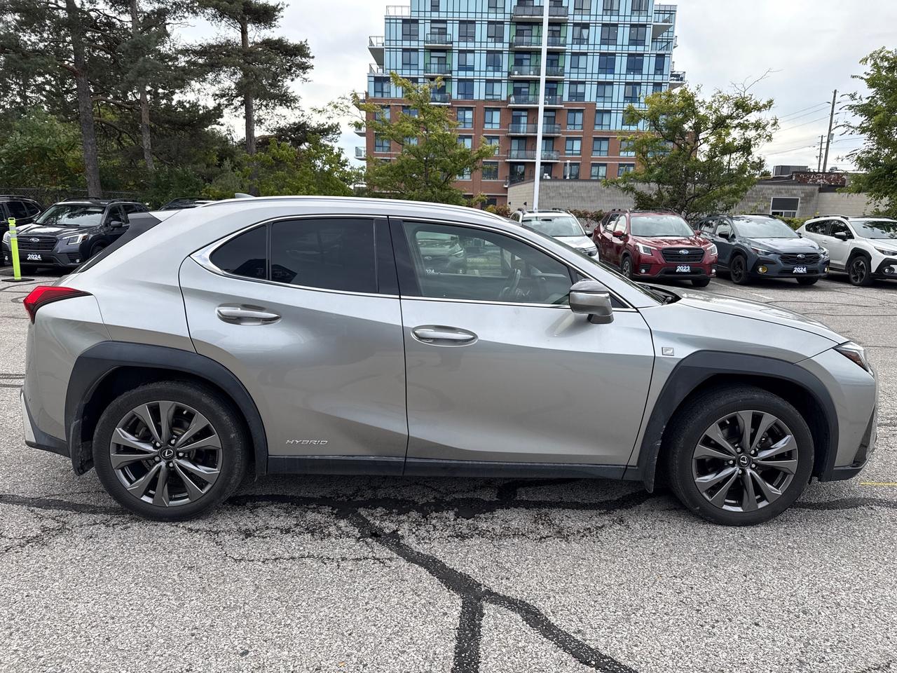 2020 Lexus UX 250H NO ACCIDENTS!! LOW KMS!! Photo