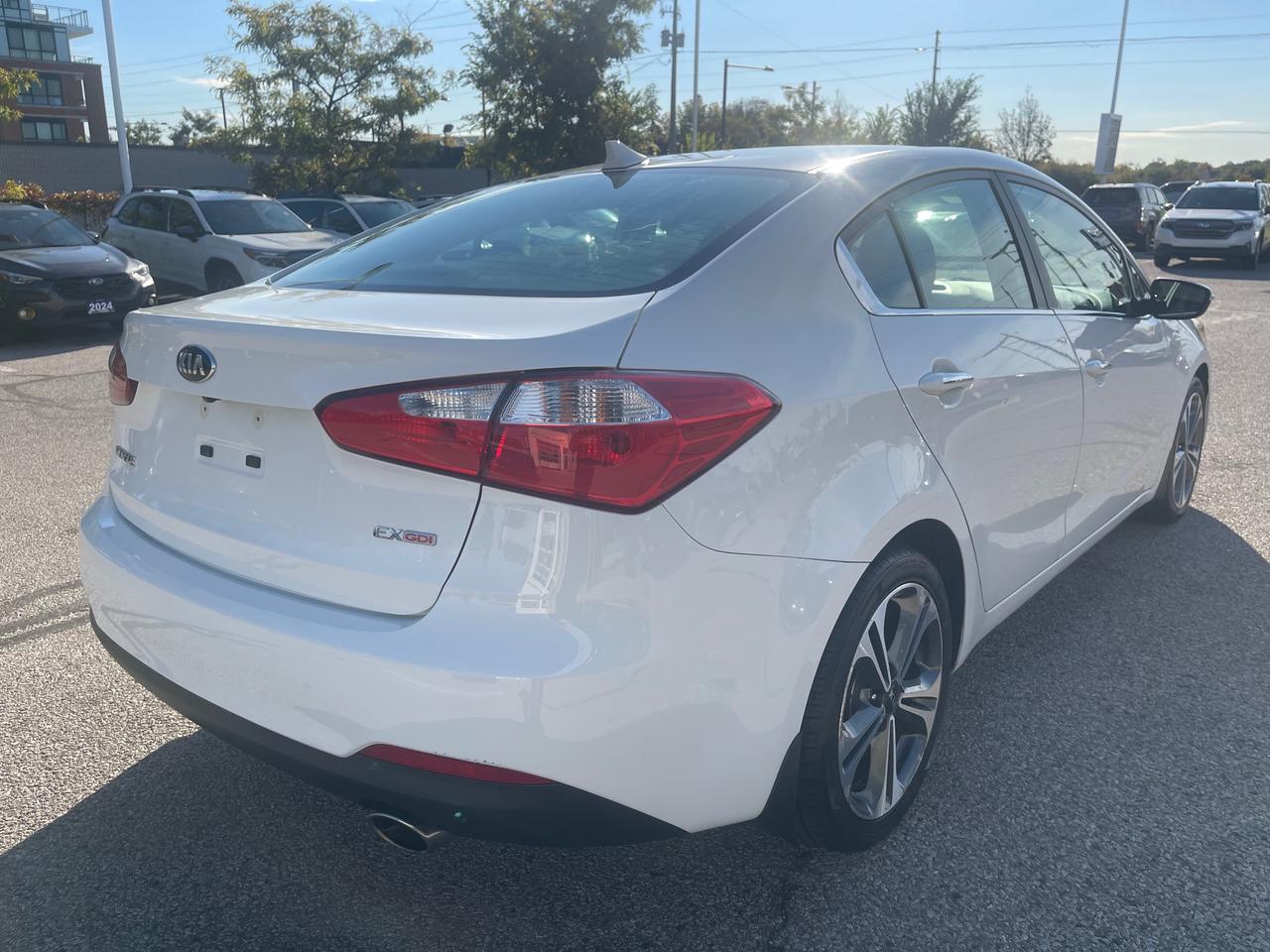 2015 Kia Forte 2.0L EX NO ACCIDENTS!! LOW KMS!! Photo