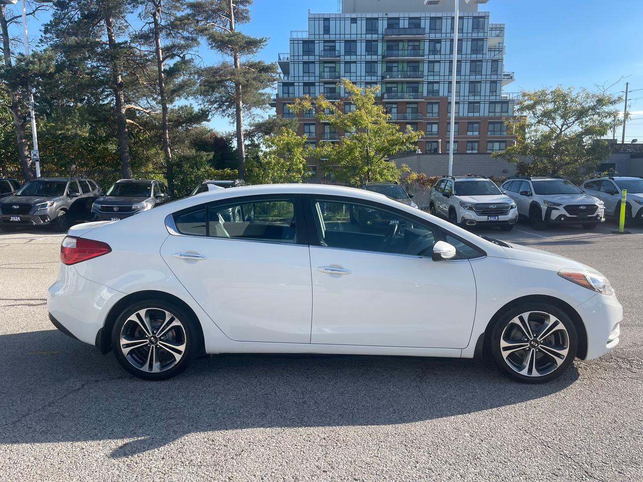 2015 Kia Forte 2.0L EX NO ACCIDENTS!! LOW KMS!! Photo