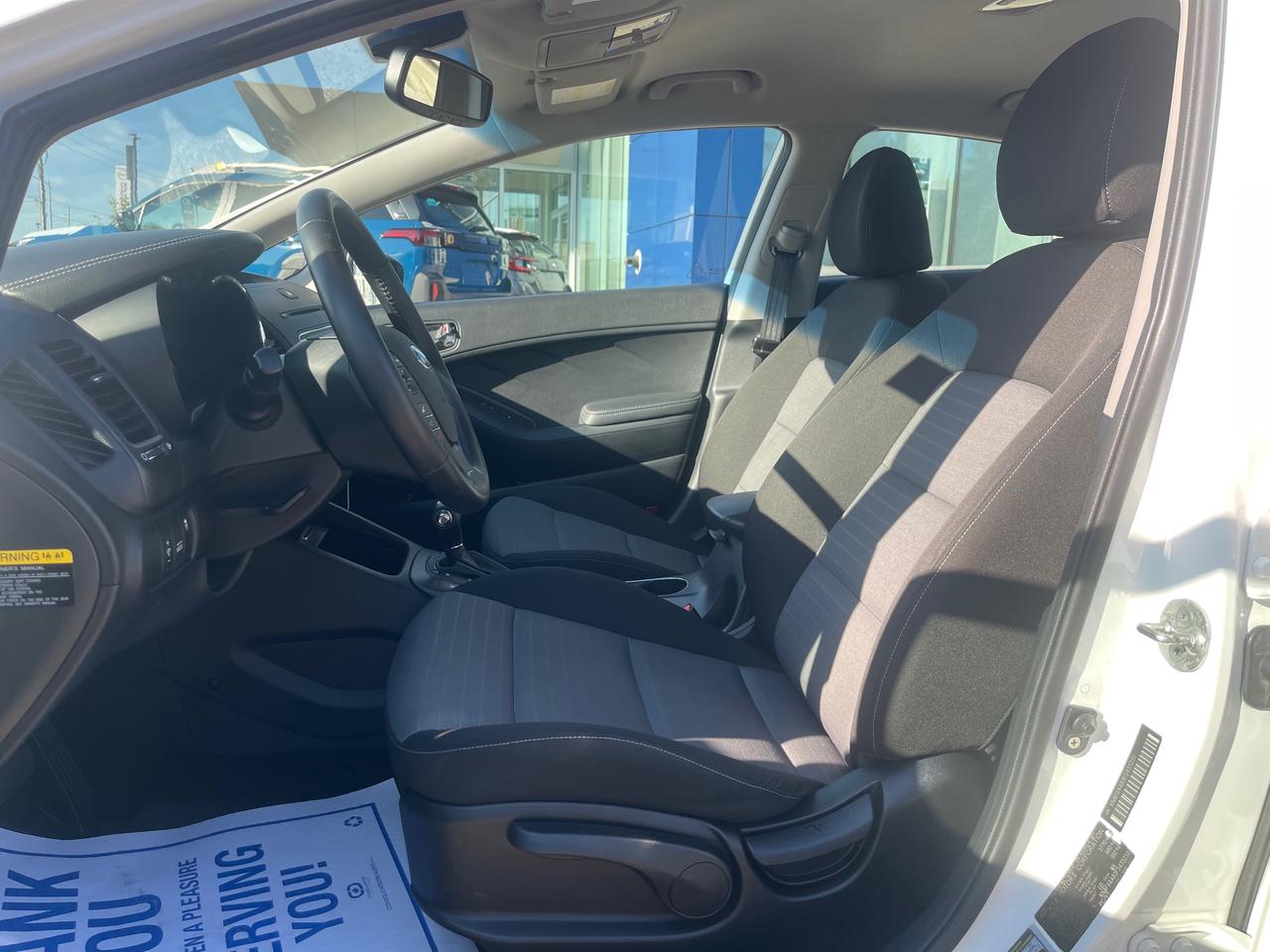 2015 Kia Forte 2.0L EX NO ACCIDENTS!! LOW KMS!! Photo