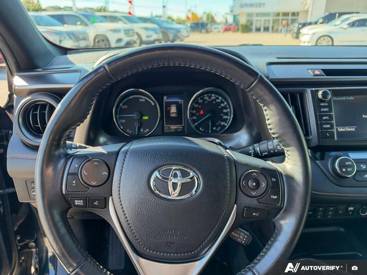 2018 Toyota RAV4 Hybrid POWER SUNROOF | POWER LIFGATE | HEATED SEATS | TRA Photo