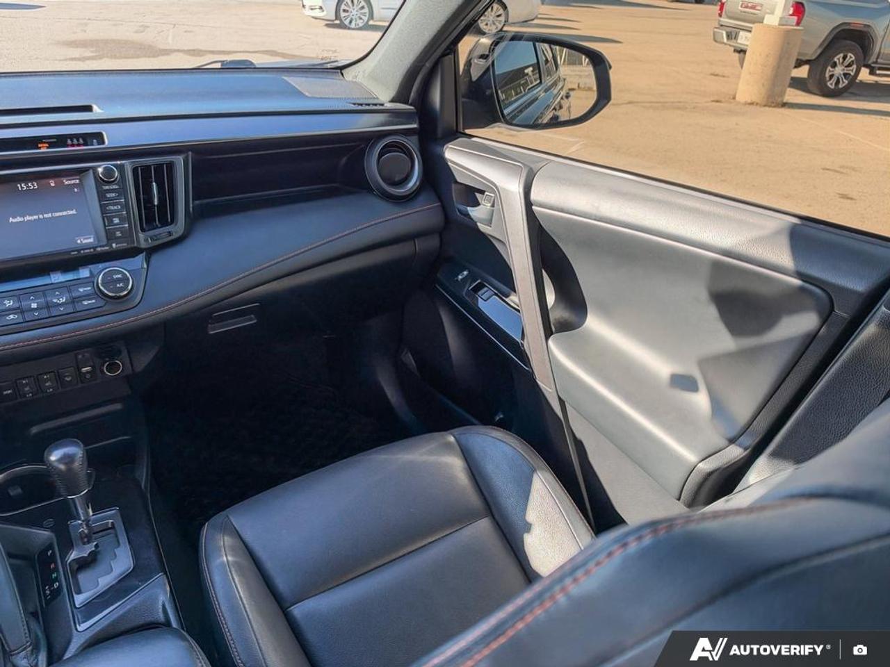 2018 Toyota RAV4 Hybrid POWER SUNROOF | POWER LIFGATE | HEATED SEATS | TRA Photo