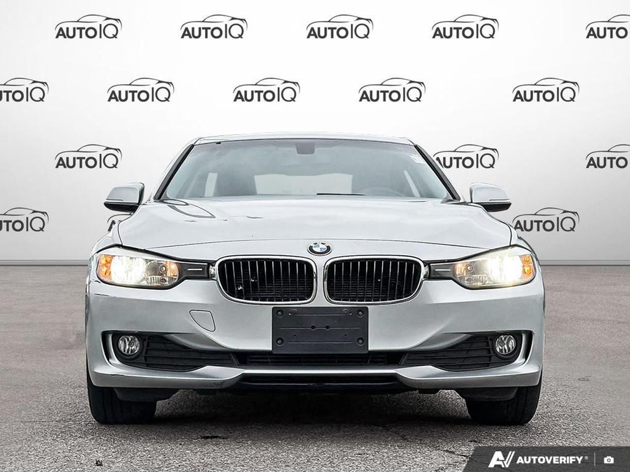 2012 BMW 320 i PREMIUM PK|LOW KM Photo1