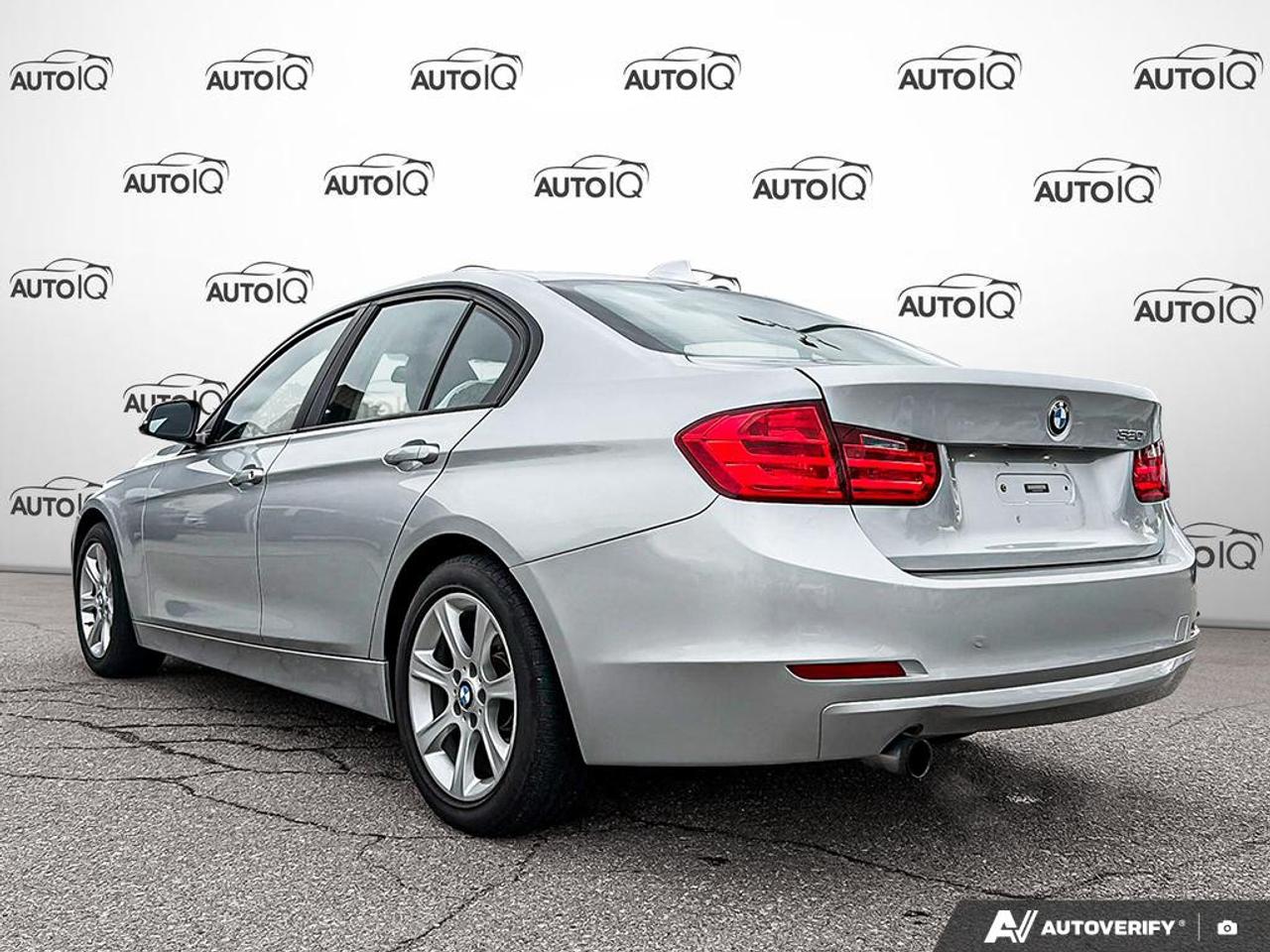 2012 BMW 320 i PREMIUM PK|LOW KM Photo