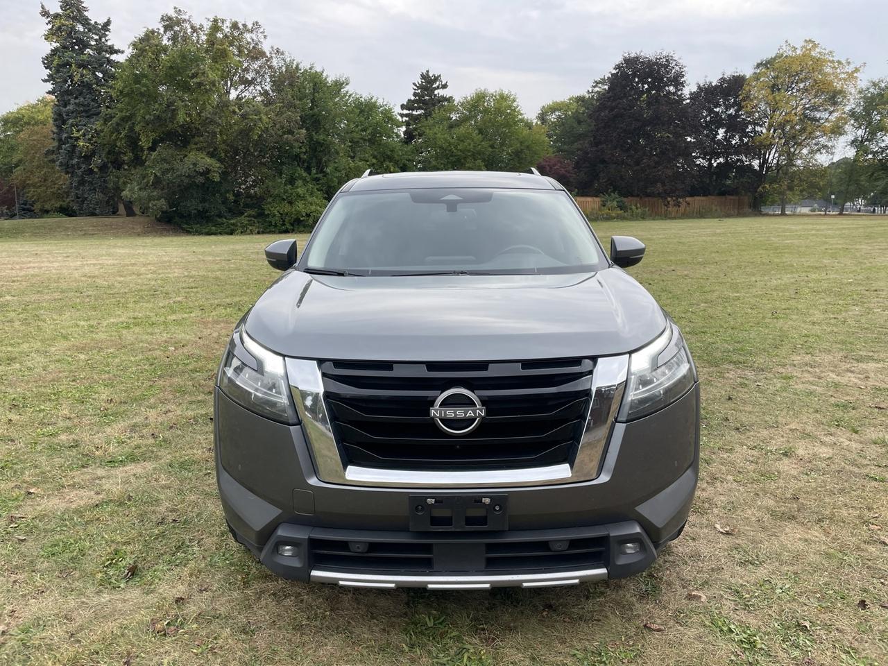 2022 Nissan Pathfinder SV 4WD *ONE Owner Photo5