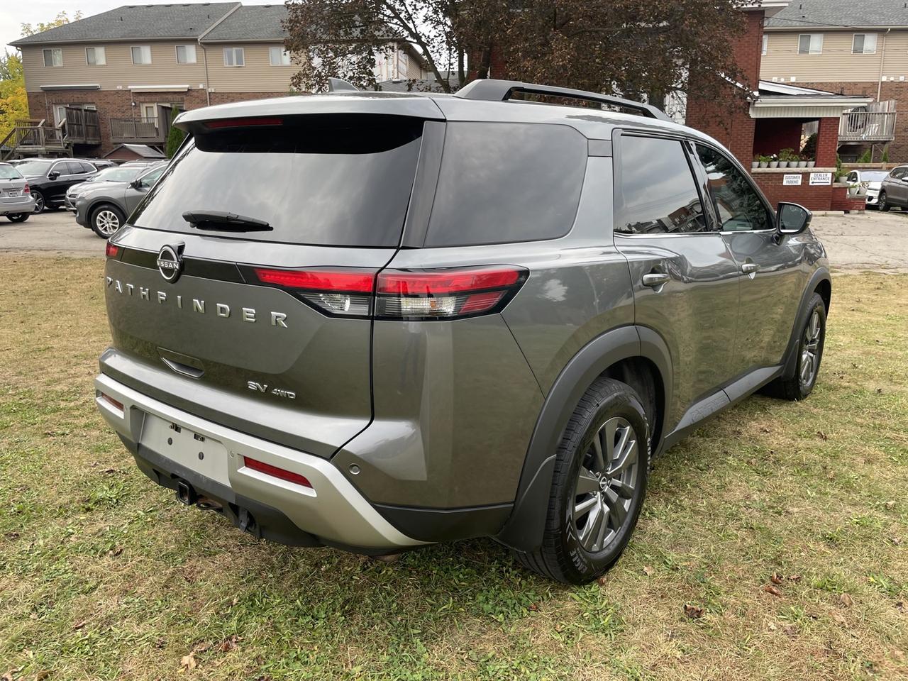 2022 Nissan Pathfinder SV 4WD *ONE Owner Photo