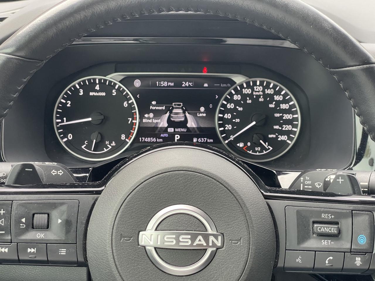2022 Nissan Pathfinder SV 4WD *ONE Owner Photo