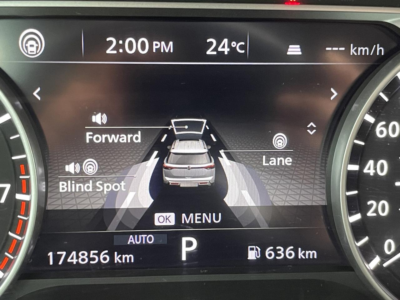 2022 Nissan Pathfinder SV 4WD *ONE Owner Photo