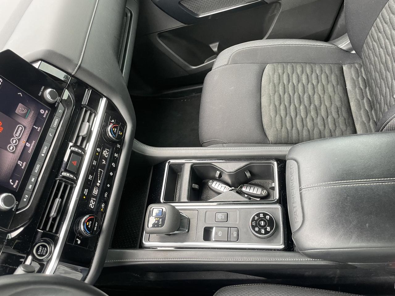 2022 Nissan Pathfinder SV 4WD *ONE Owner Photo