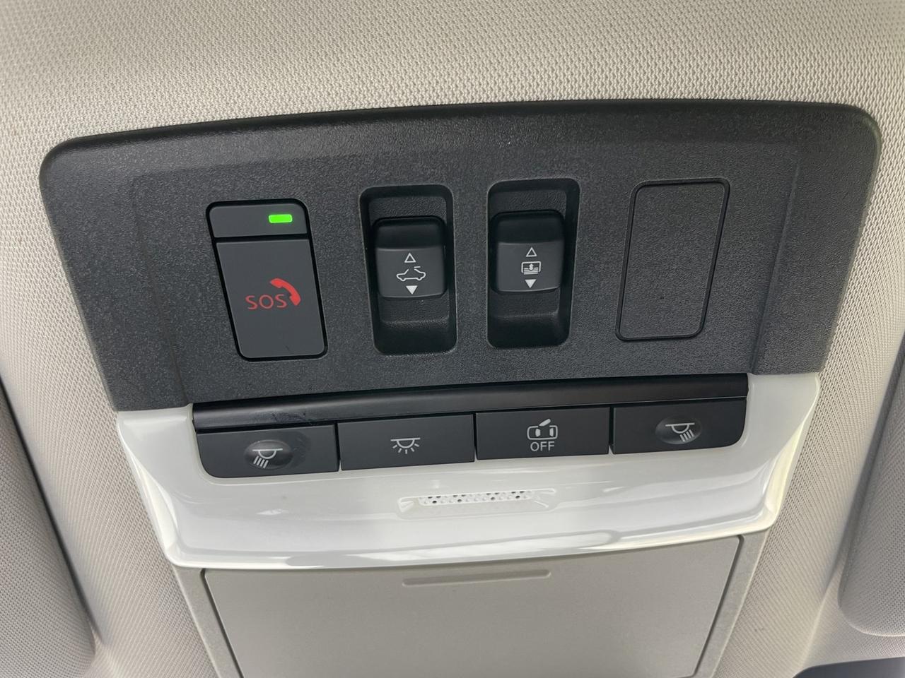 2022 Nissan Pathfinder SV 4WD *ONE Owner Photo
