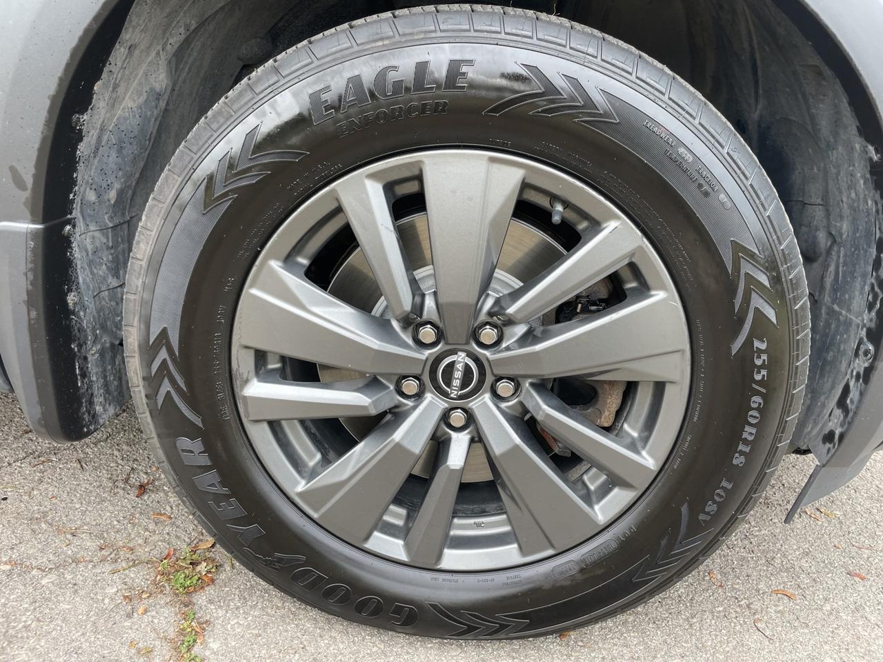 2022 Nissan Pathfinder SV 4WD *ONE Owner Photo