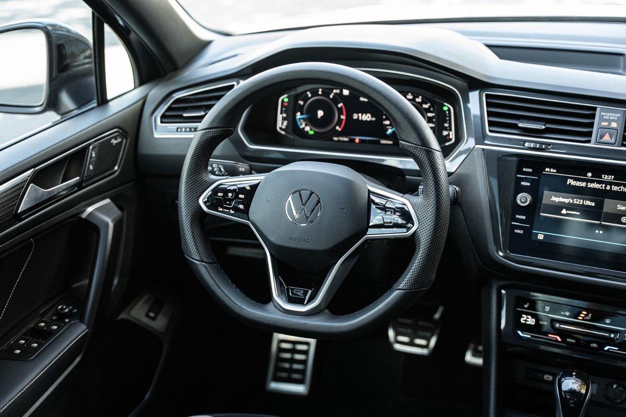 2023 Volkswagen Tiguan Highline R-line Photo