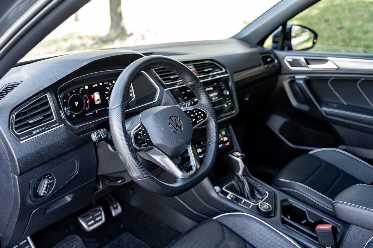2023 Volkswagen Tiguan Highline R-line Photo