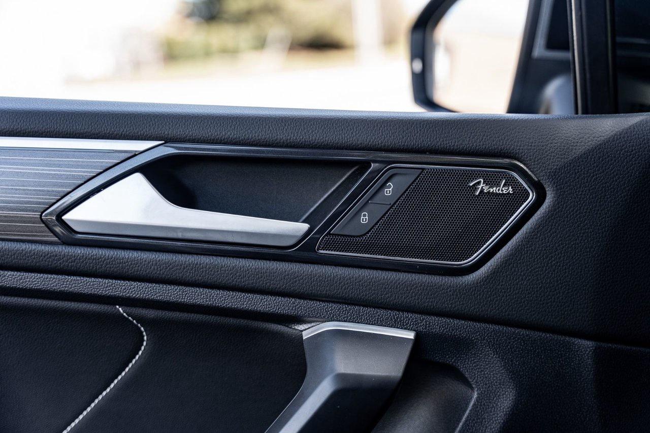 2023 Volkswagen Tiguan Highline R-line Photo