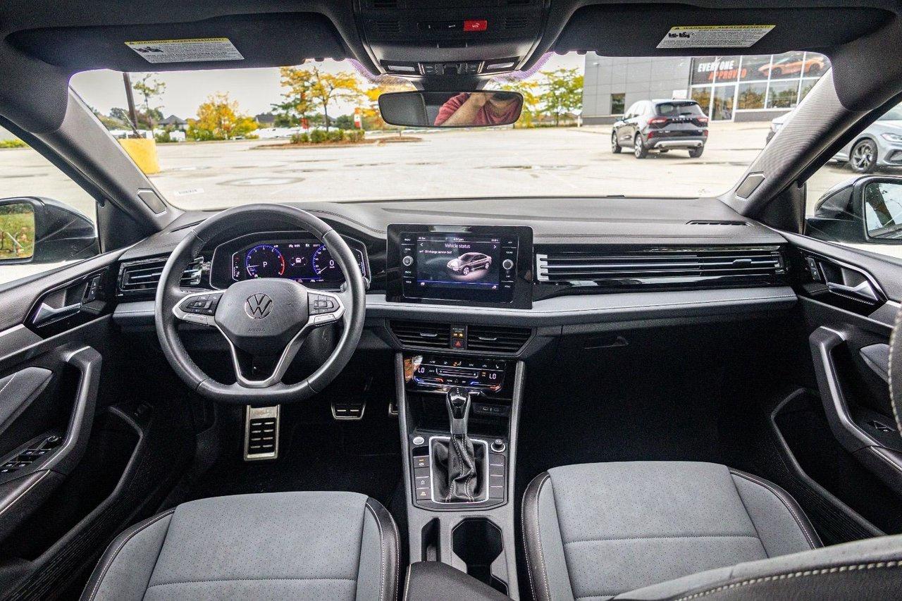 2025 Volkswagen Jetta Comfortline Sport Photo