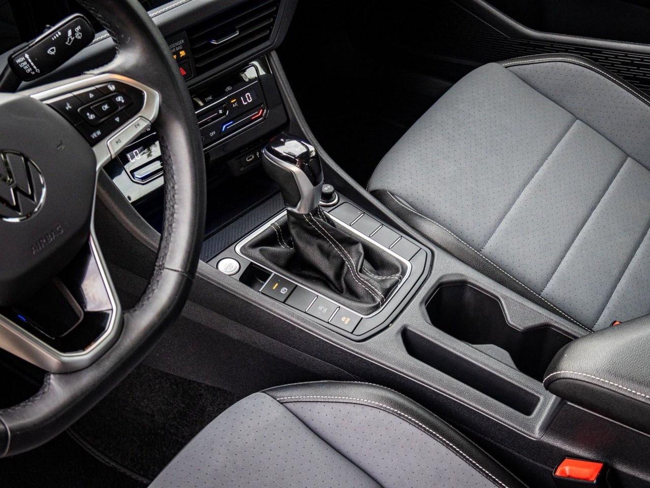 2025 Volkswagen Jetta Comfortline Sport Photo