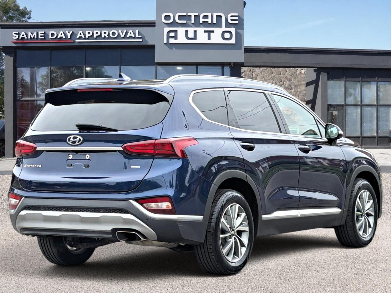 2020 Hyundai Santa Fe Preferred Photo4
