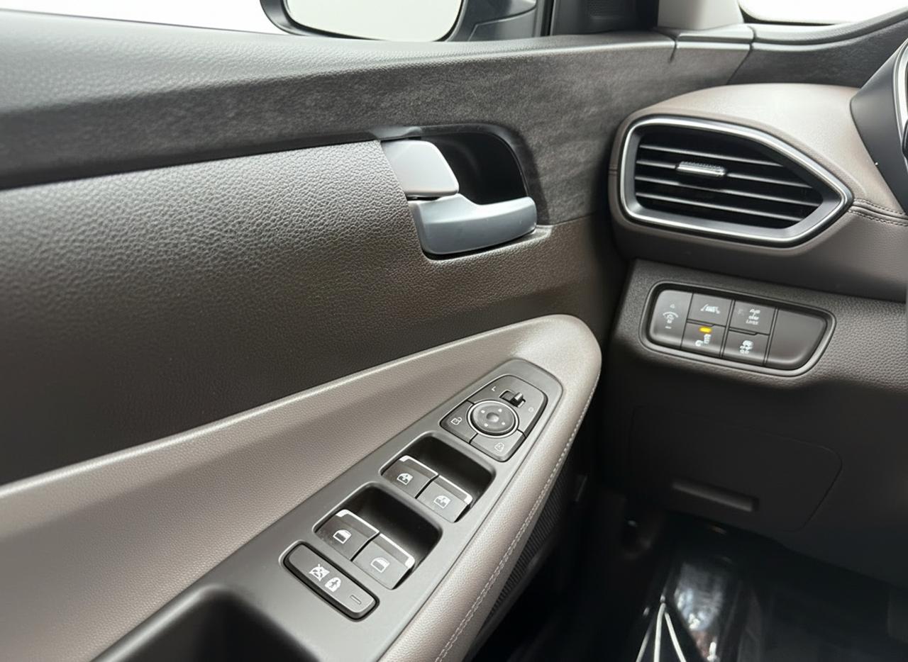 2020 Hyundai Santa Fe Preferred Photo