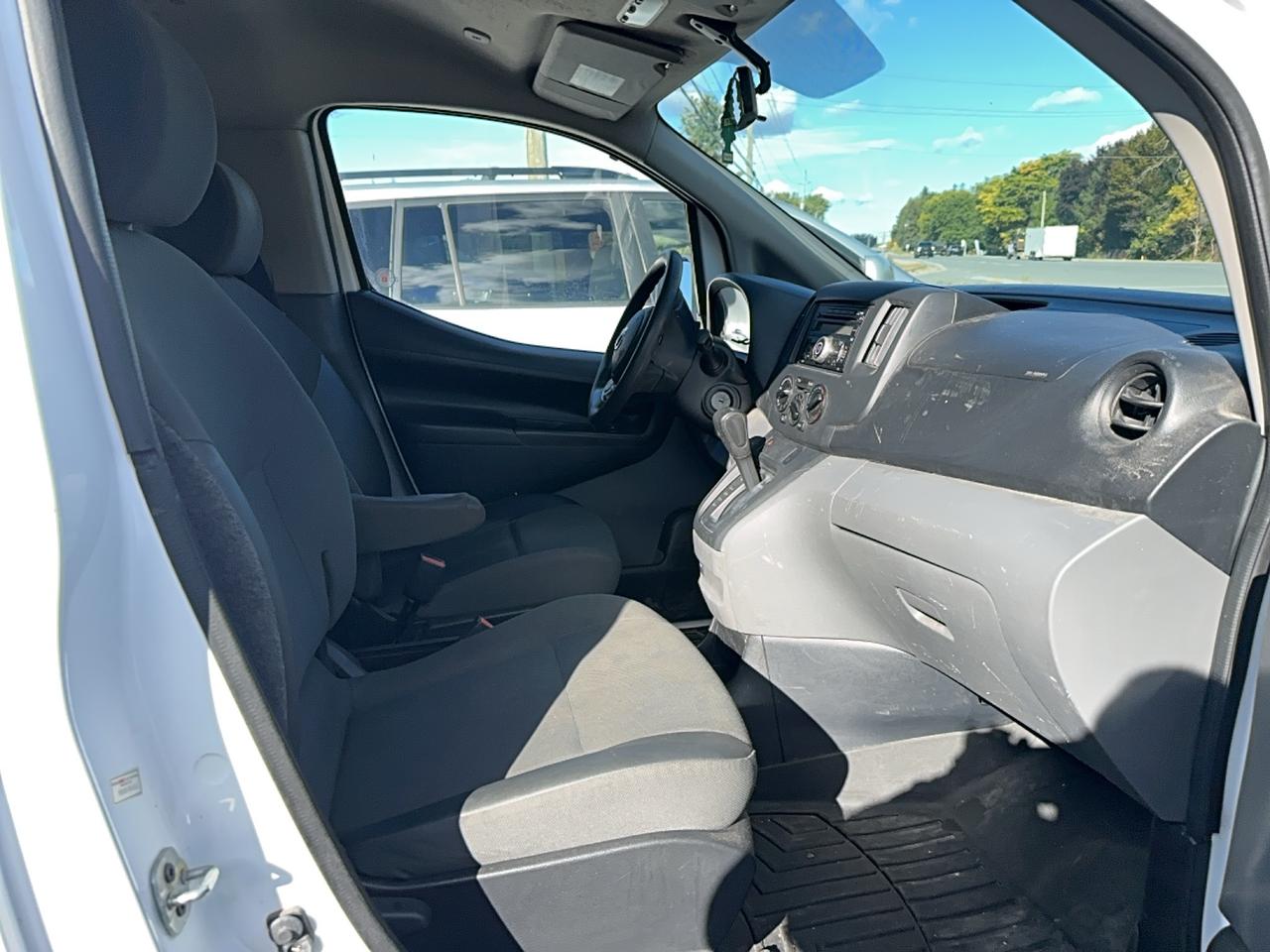2017 Nissan NV200 S Photo