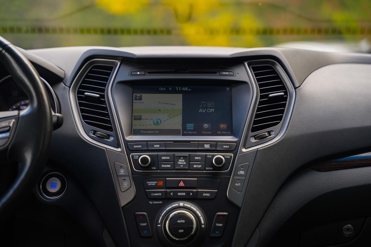 2018 Hyundai Santa Fe Sport 2.4 AWD Photo
