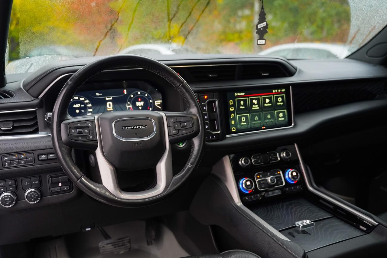 2022 GMC Yukon XL Denali 4WD Photo